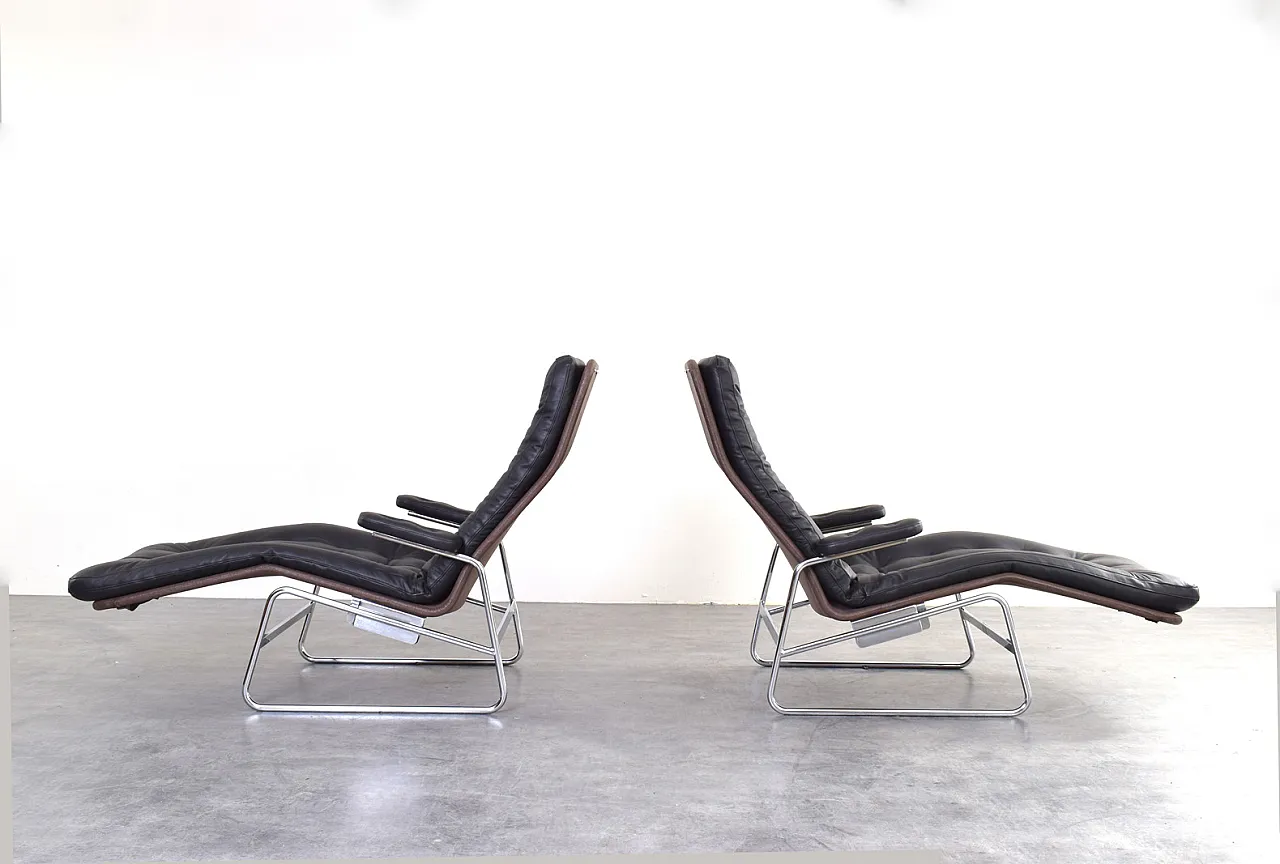Pair of Bauhaus Fenix Chaise Lounges by Sam Larsson Dux, 70s 3