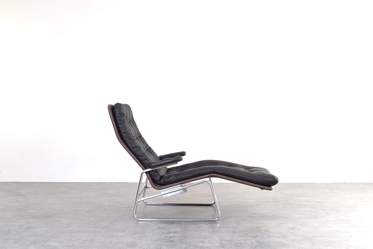 Pair of Bauhaus Fenix Chaise Lounges by Sam Larsson Dux, 70s 6