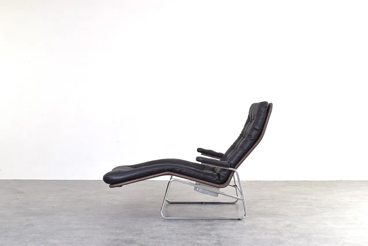 Pair of Bauhaus Fenix Chaise Lounges by Sam Larsson Dux, 70s 9