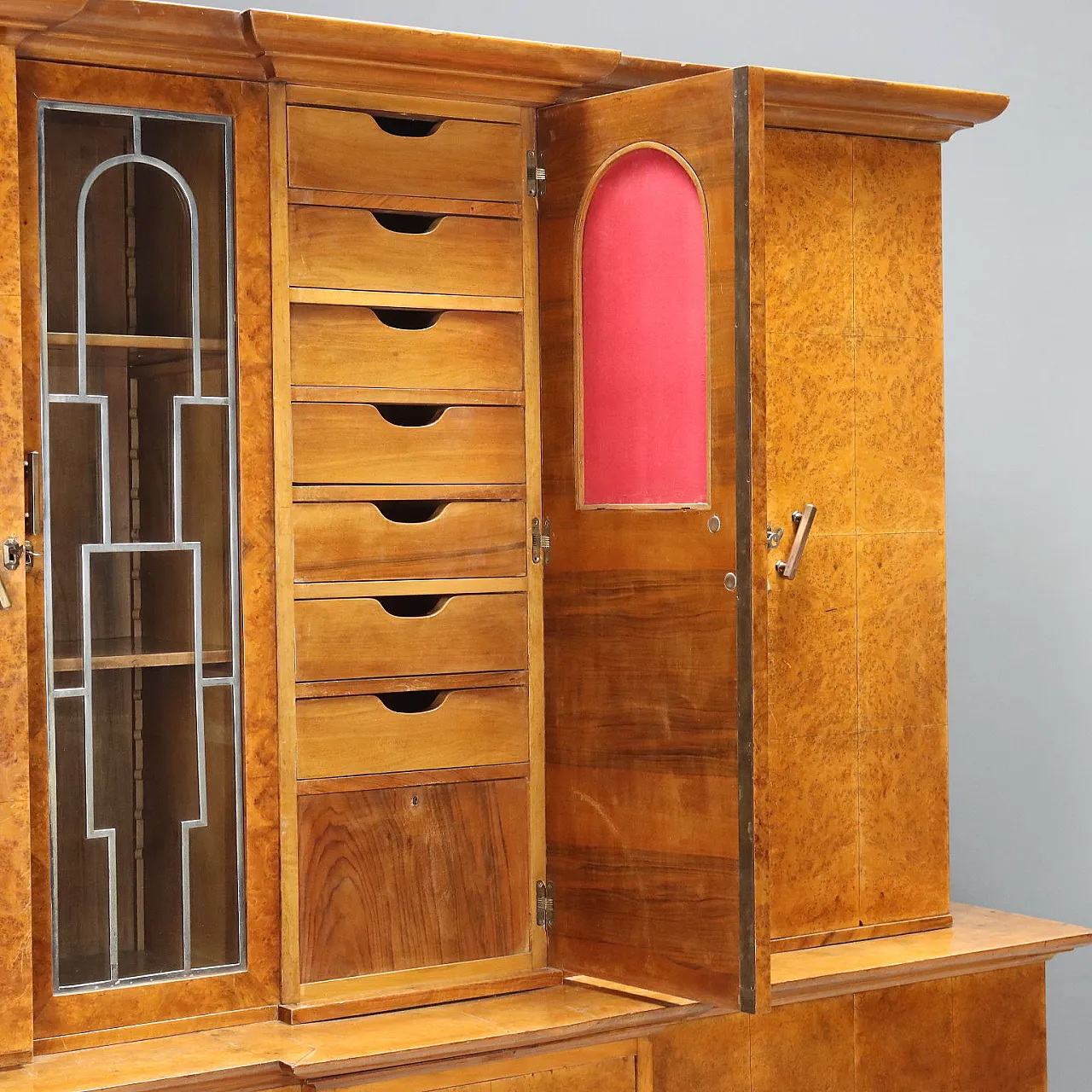Art Deco living room furniture veneered in maple burl, 20th century 7