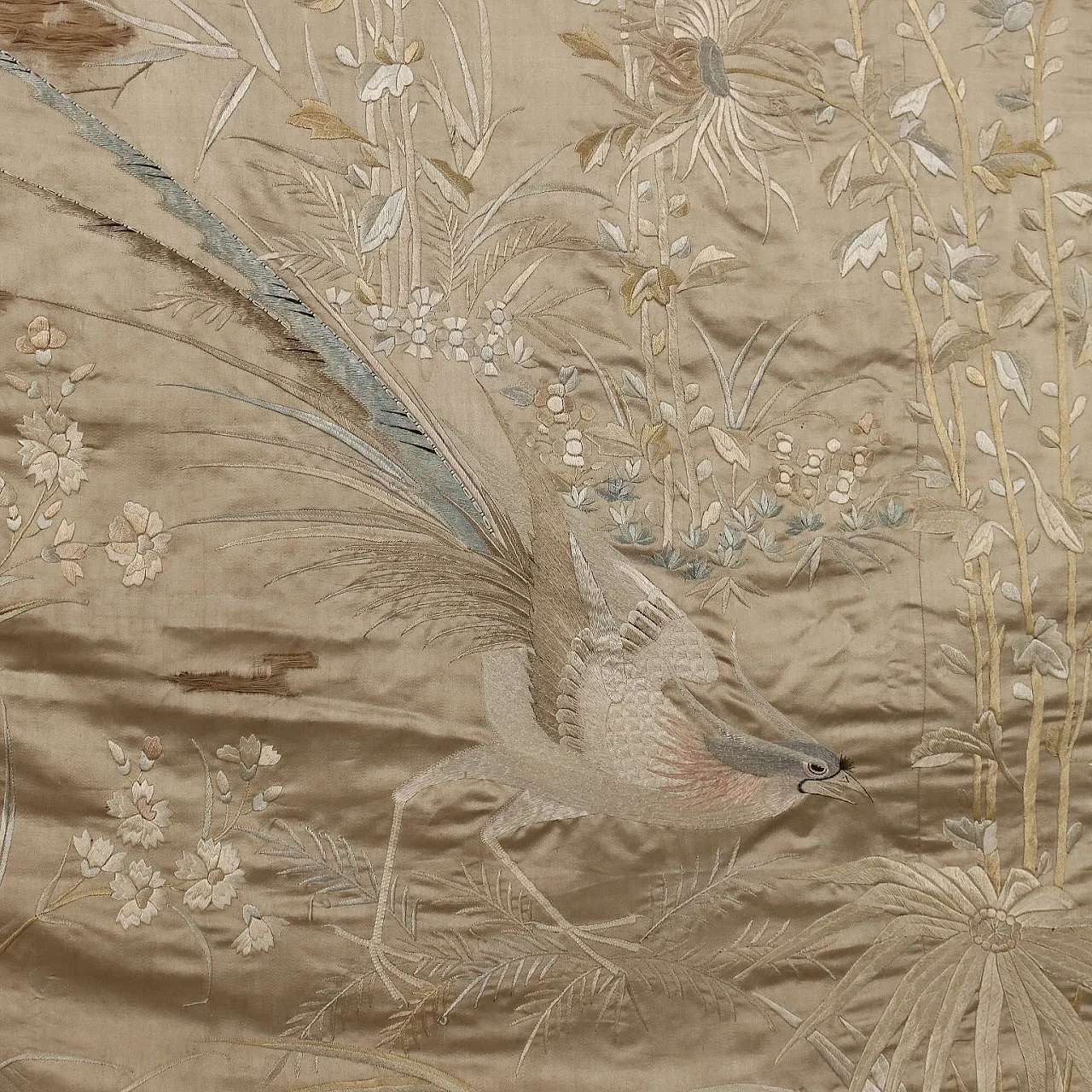 Large screen in embroidered silk, 19th century 8