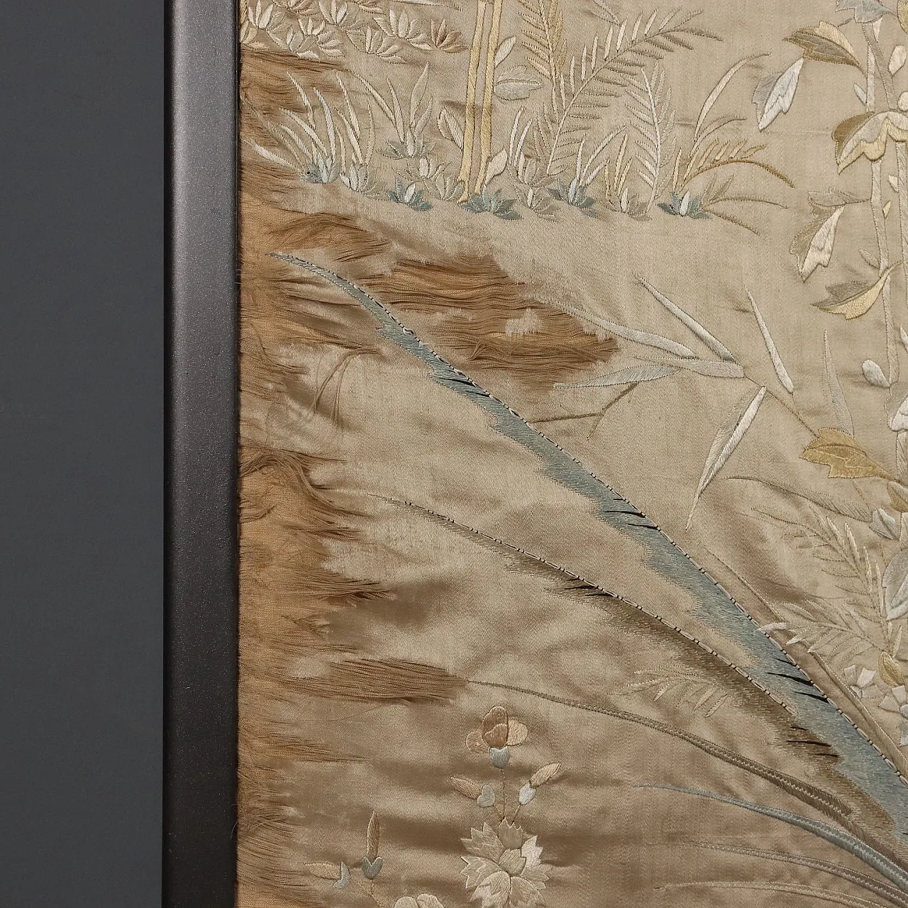 Large screen in embroidered silk, 19th century 9
