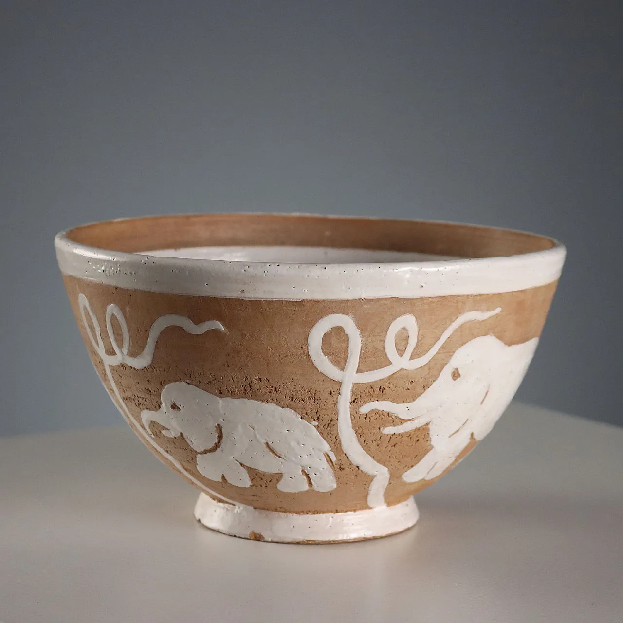Ceramic and enamel bowl made by Zaccagnini, 20th century 5