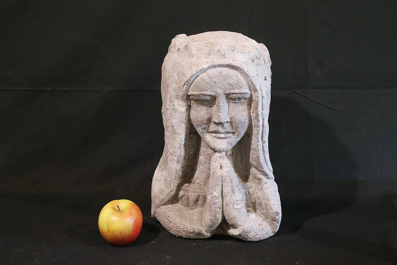 Busto gotico Immacolata Concezione pietra peperino Lazio, primi '900 1
