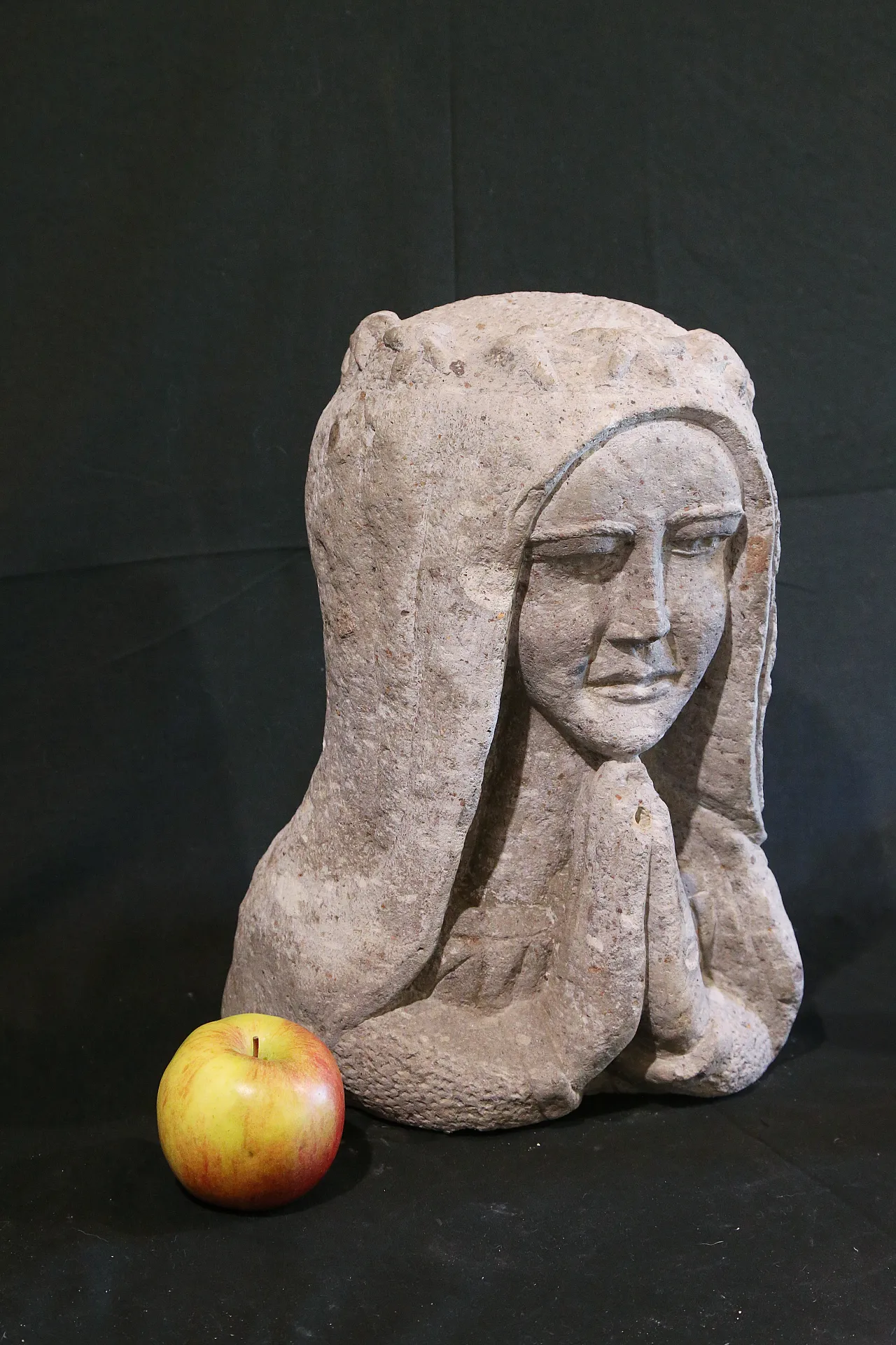 Busto gotico Immacolata Concezione pietra peperino Lazio, primi '900 6