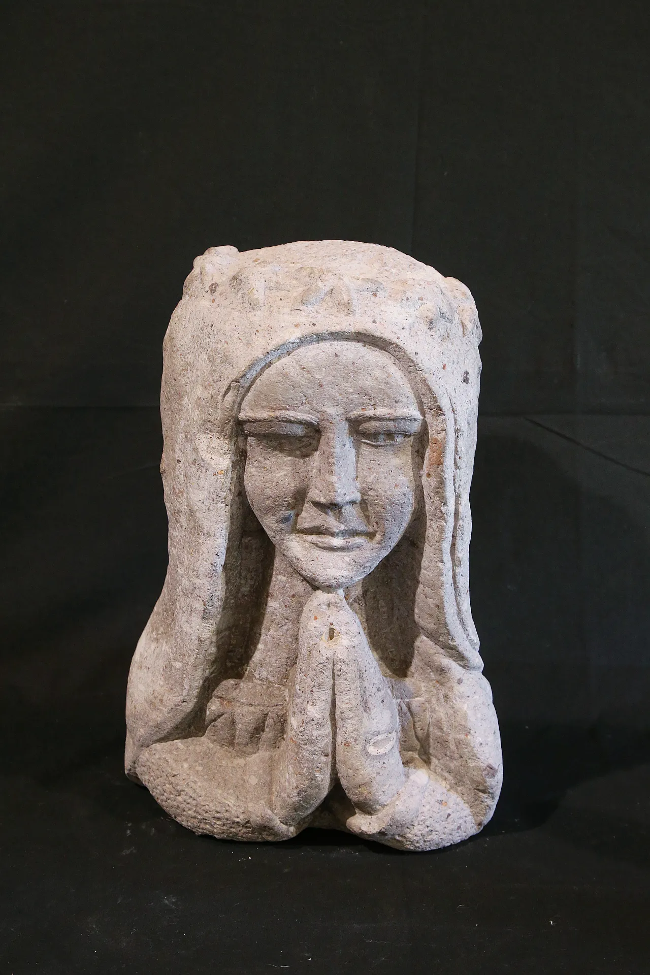 Busto gotico Immacolata Concezione pietra peperino Lazio, primi '900 7