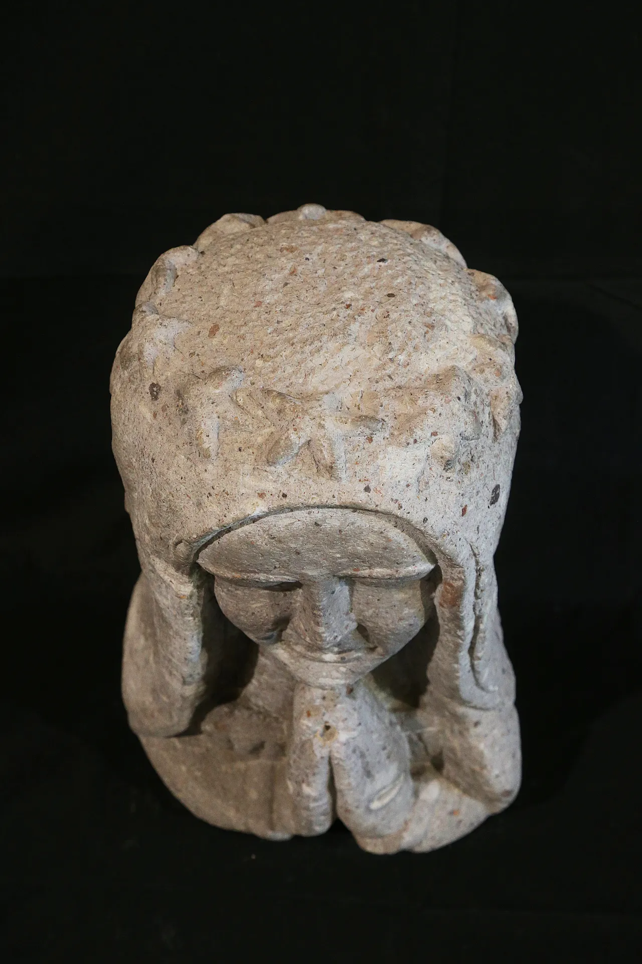 Busto gotico Immacolata Concezione pietra peperino Lazio, primi '900 10
