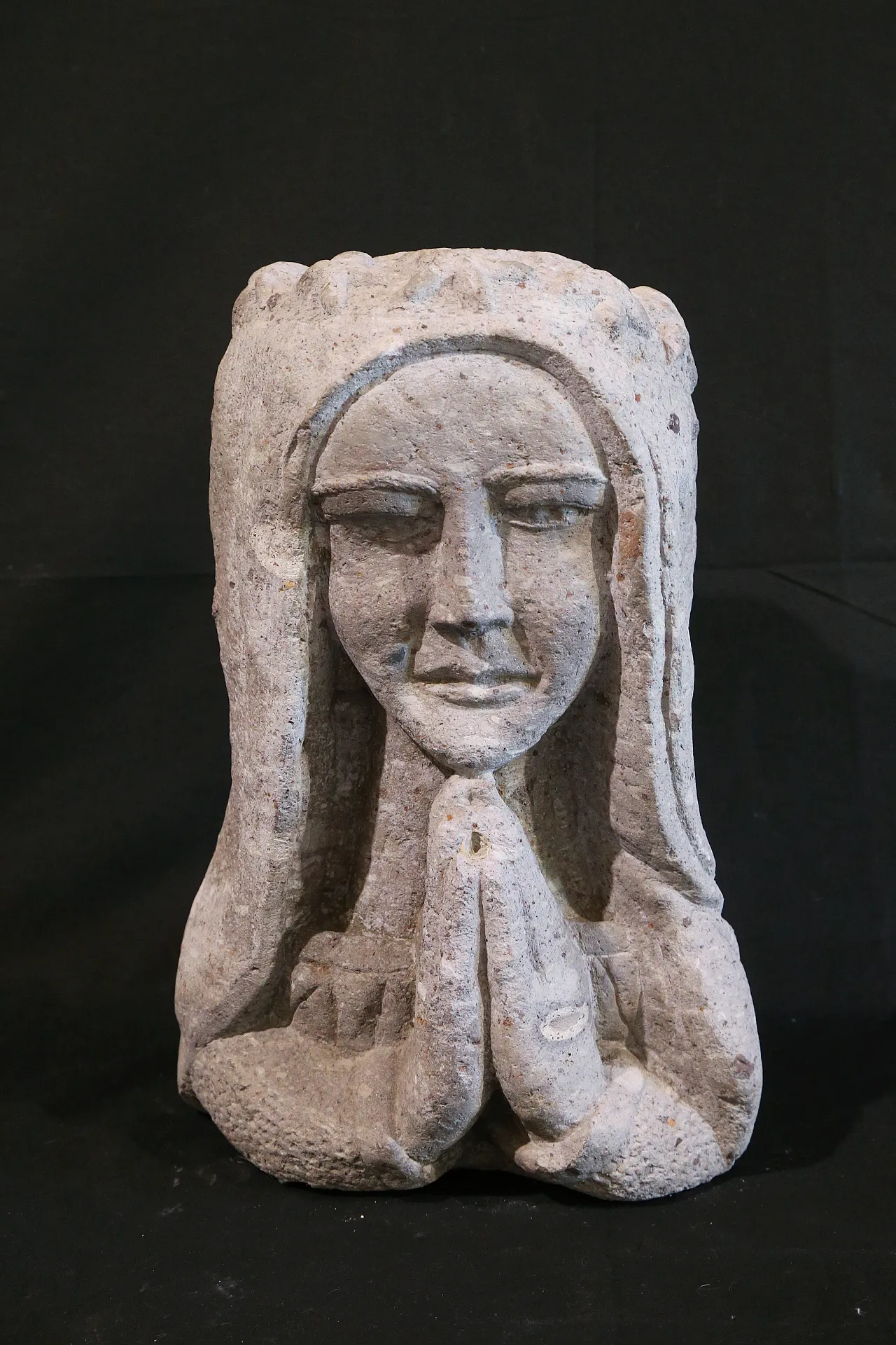 Busto gotico Immacolata Concezione pietra peperino Lazio, primi '900 11