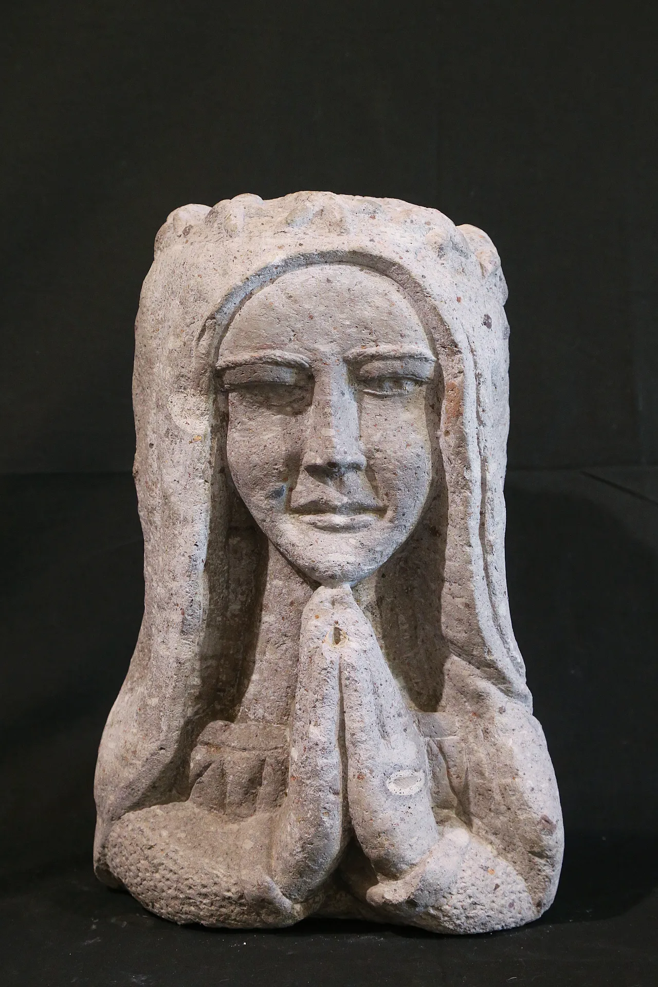 Busto gotico Immacolata Concezione pietra peperino Lazio, primi '900 12