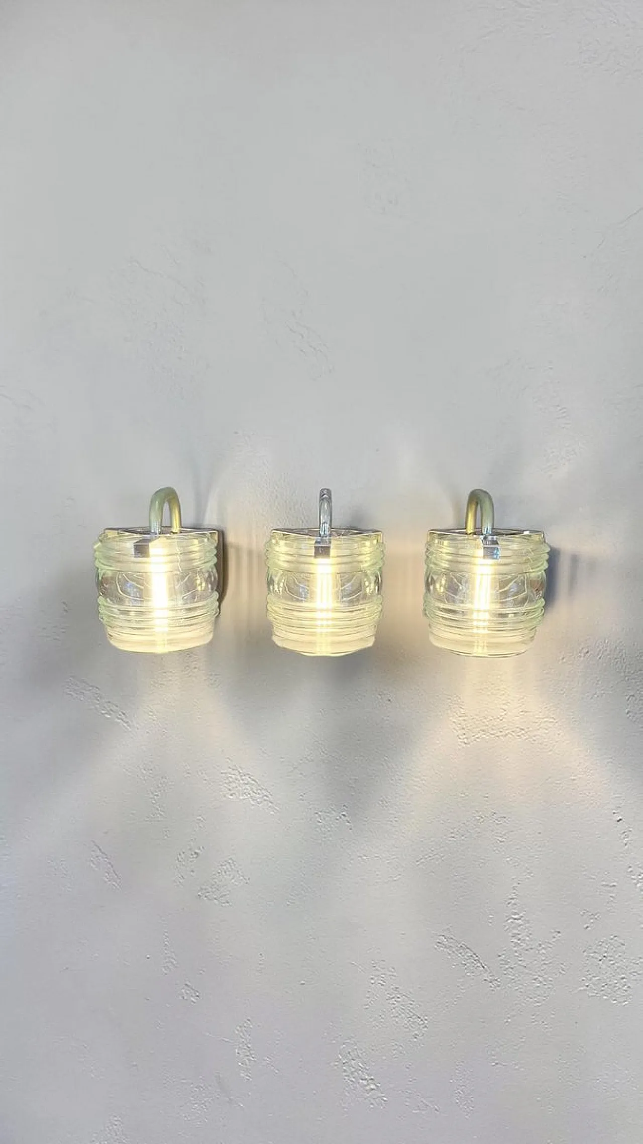 Fresnel metal and glass wall lamp by Tito Agnoli for Oluce, 1960s 7