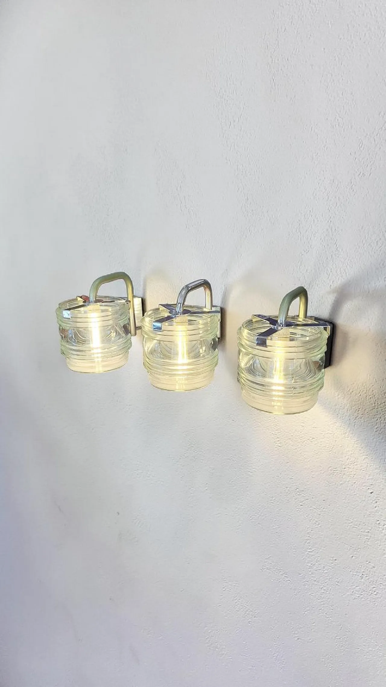Fresnel metal and glass wall lamp by Tito Agnoli for Oluce, 1960s 8