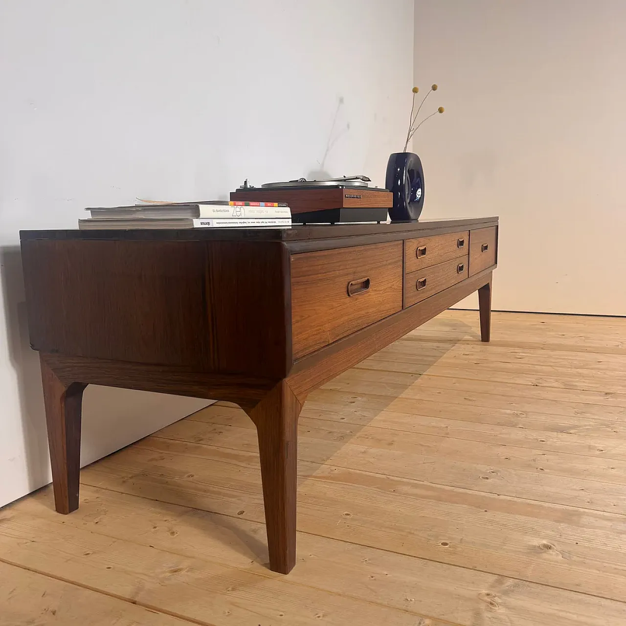 Sideboard scandinava in palissandro, anni ’60 2