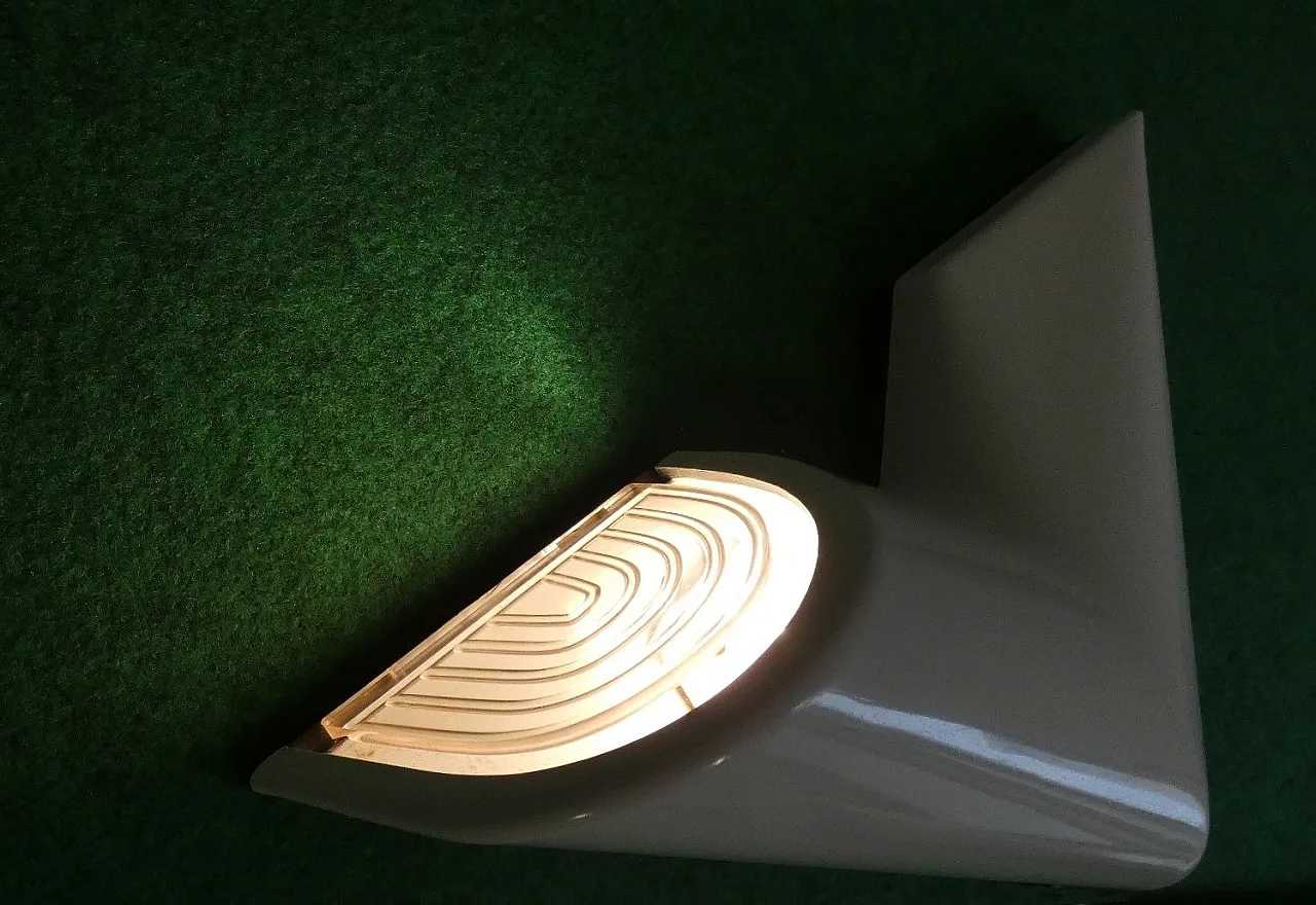 Pair of Polycarbonate wall lamps by Francesconi, 1980s 5