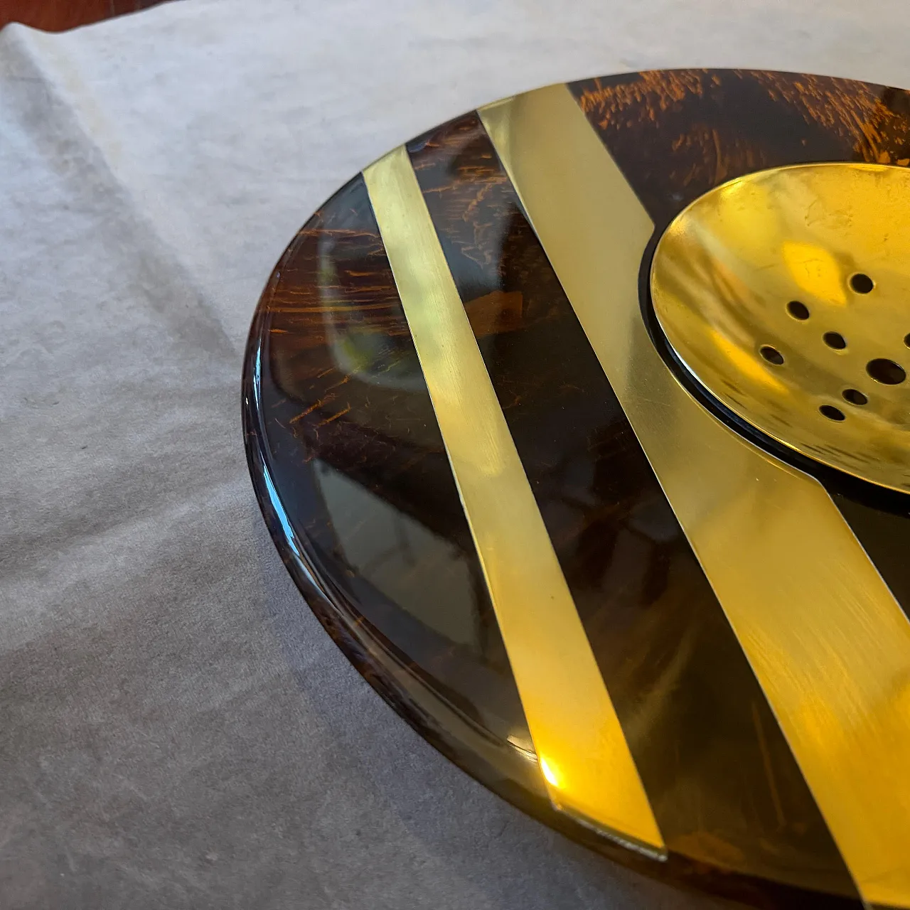 Centrotavola in lucite finta tartaruga di Dior Home, anni '70 9