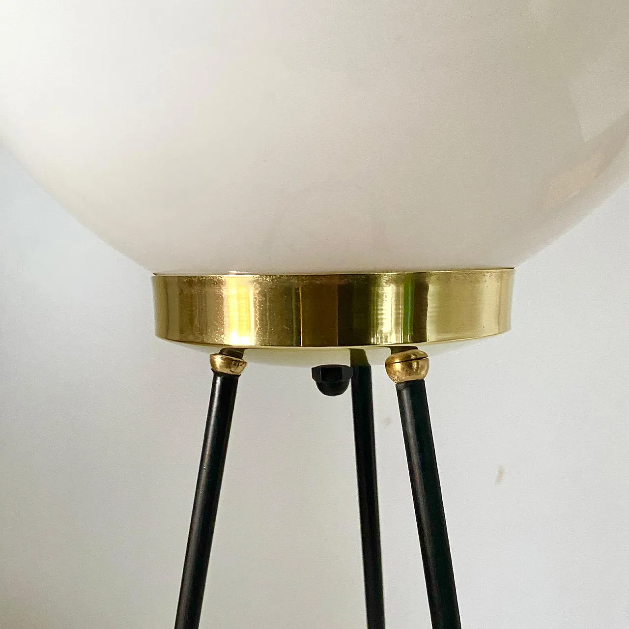 Lampada da terra a tripode di Stilnovo, anni '50 5