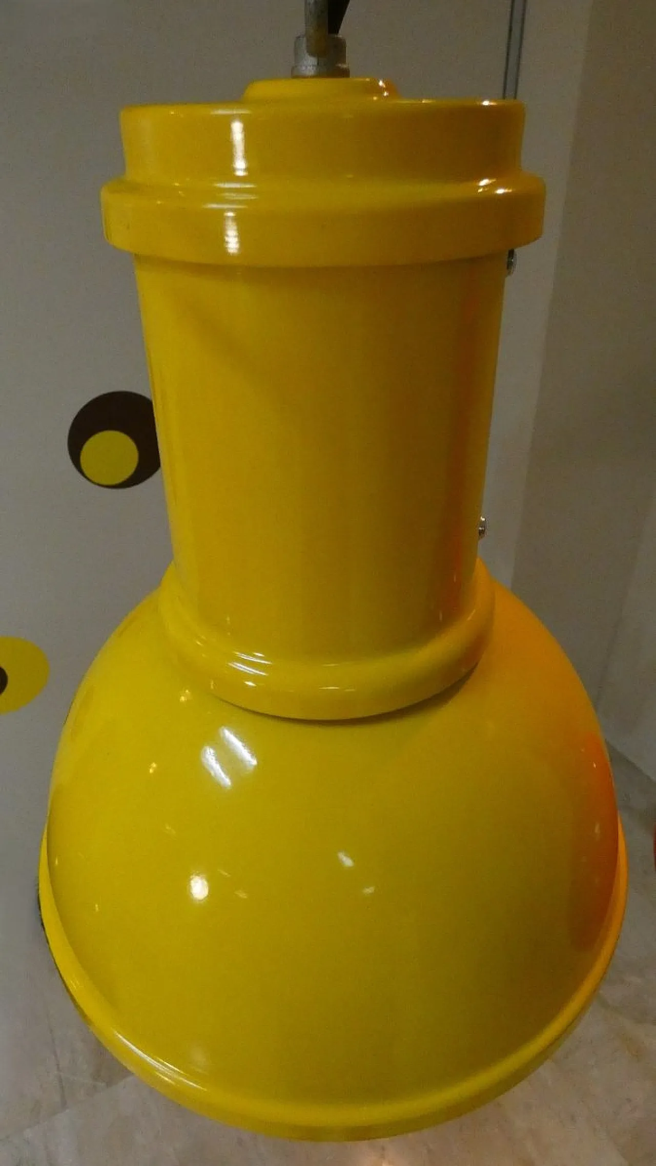 3 lampade in metallo dipinto di Fontana Arte, anni '70 9