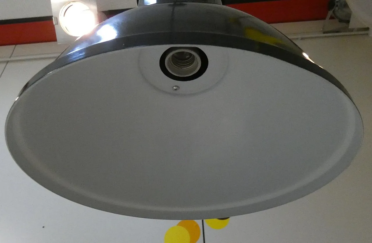 3 lampade in metallo dipinto di Fontana Arte, anni '70 12