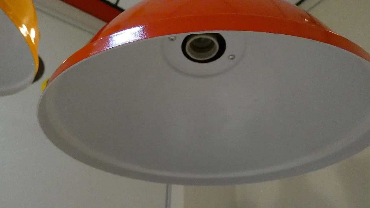 3 lampade in metallo dipinto di Fontana Arte, anni '70 16