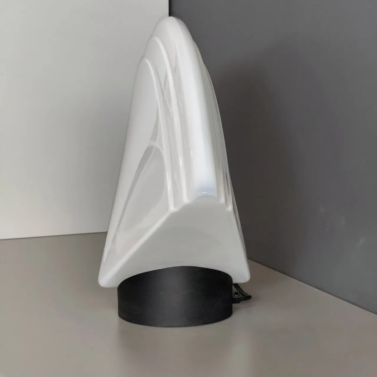 Fan-shaped table lamp, 80s 2