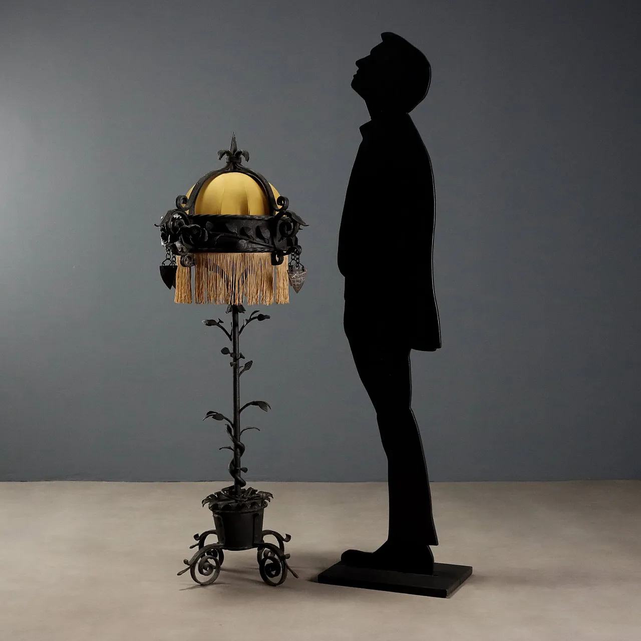 Wrought iron floor lamp, 20th century 2
