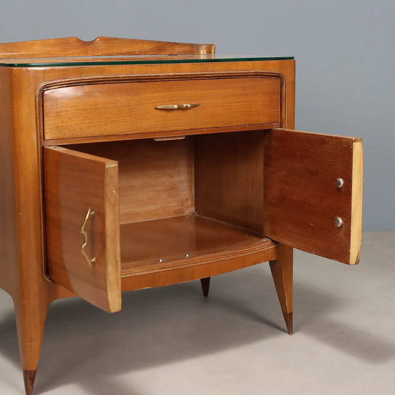 Coppia di comodini, anni '50 5