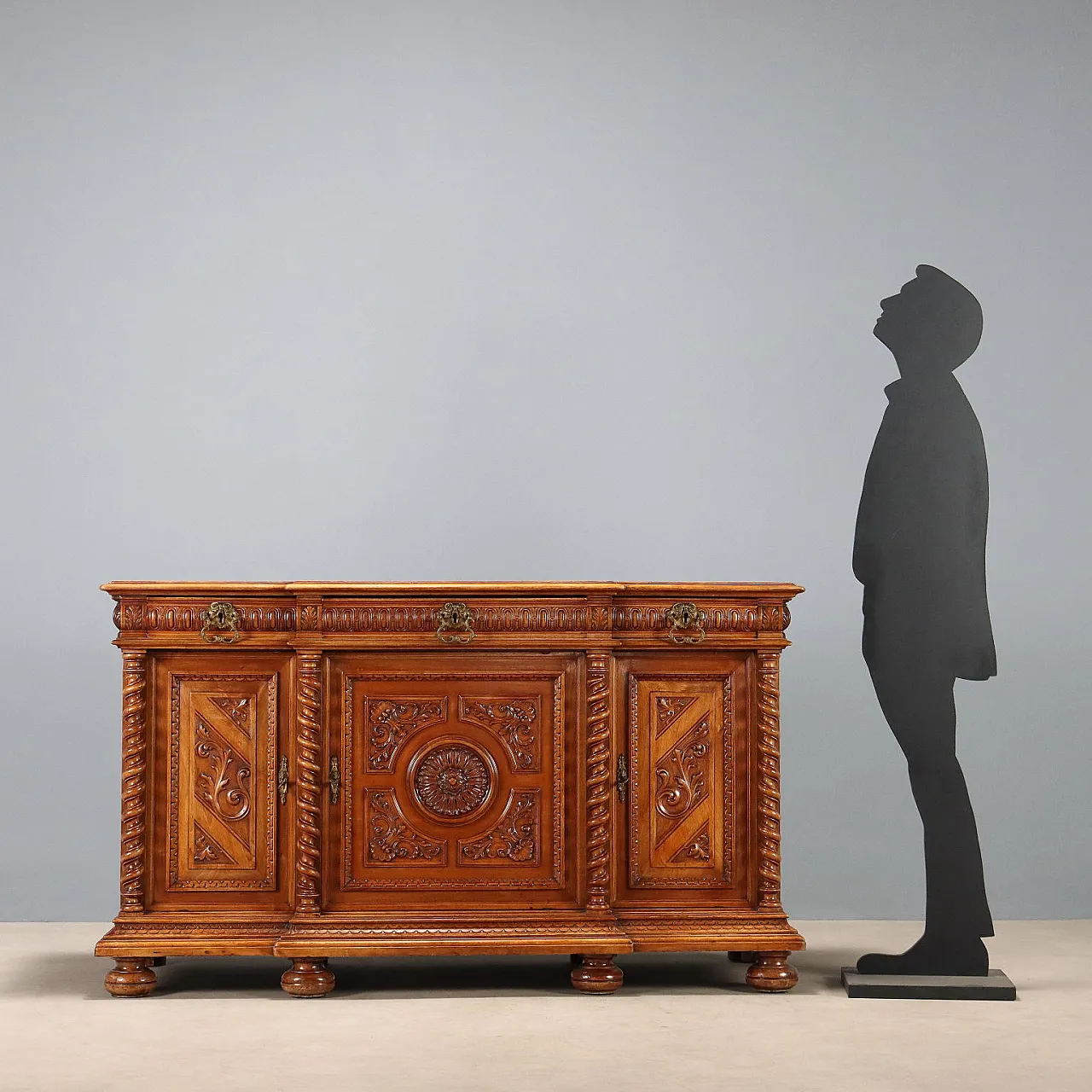 Neobaroque sideboard in walnut, 19th century 3