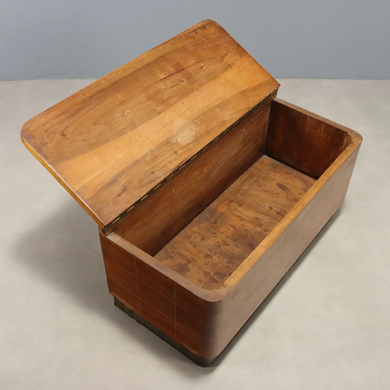 Walnut chest, 1940s 4