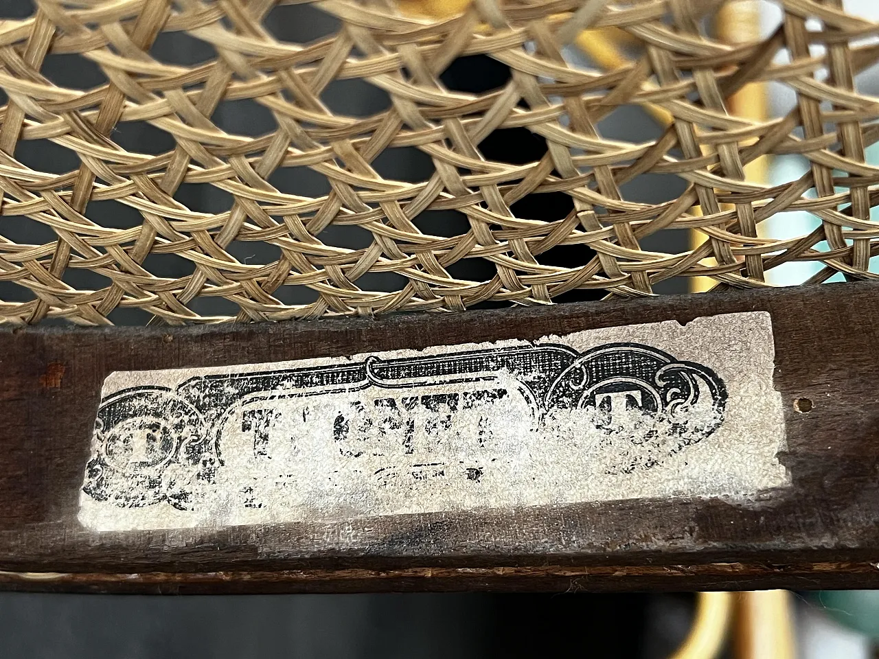 Coppia di Poltroncine Thonet Antiche in Legno e Paglia di Vienna 6