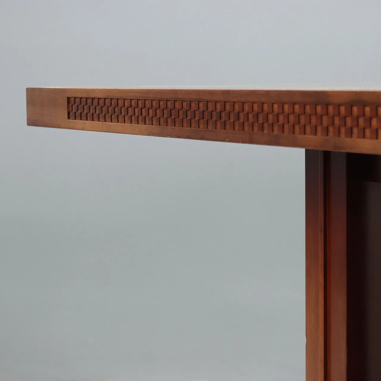 Husser table by Frank Lloyd Wright for Cassina, 20th century 6