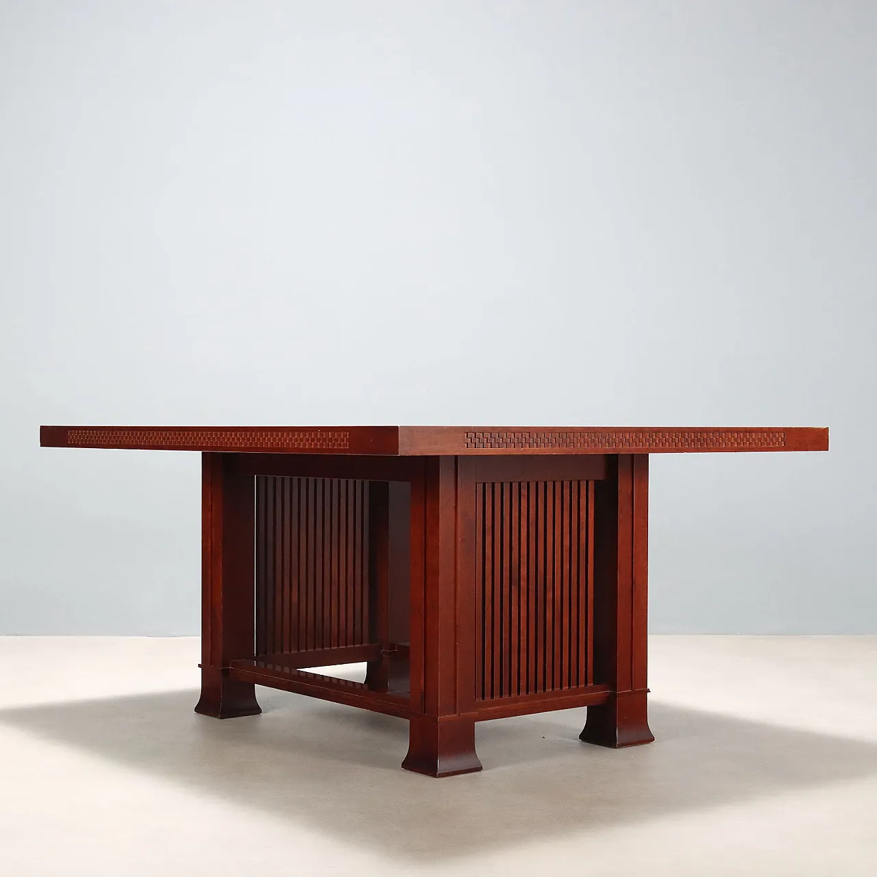 Husser table by Frank Lloyd Wright for Cassina, 20th century 10