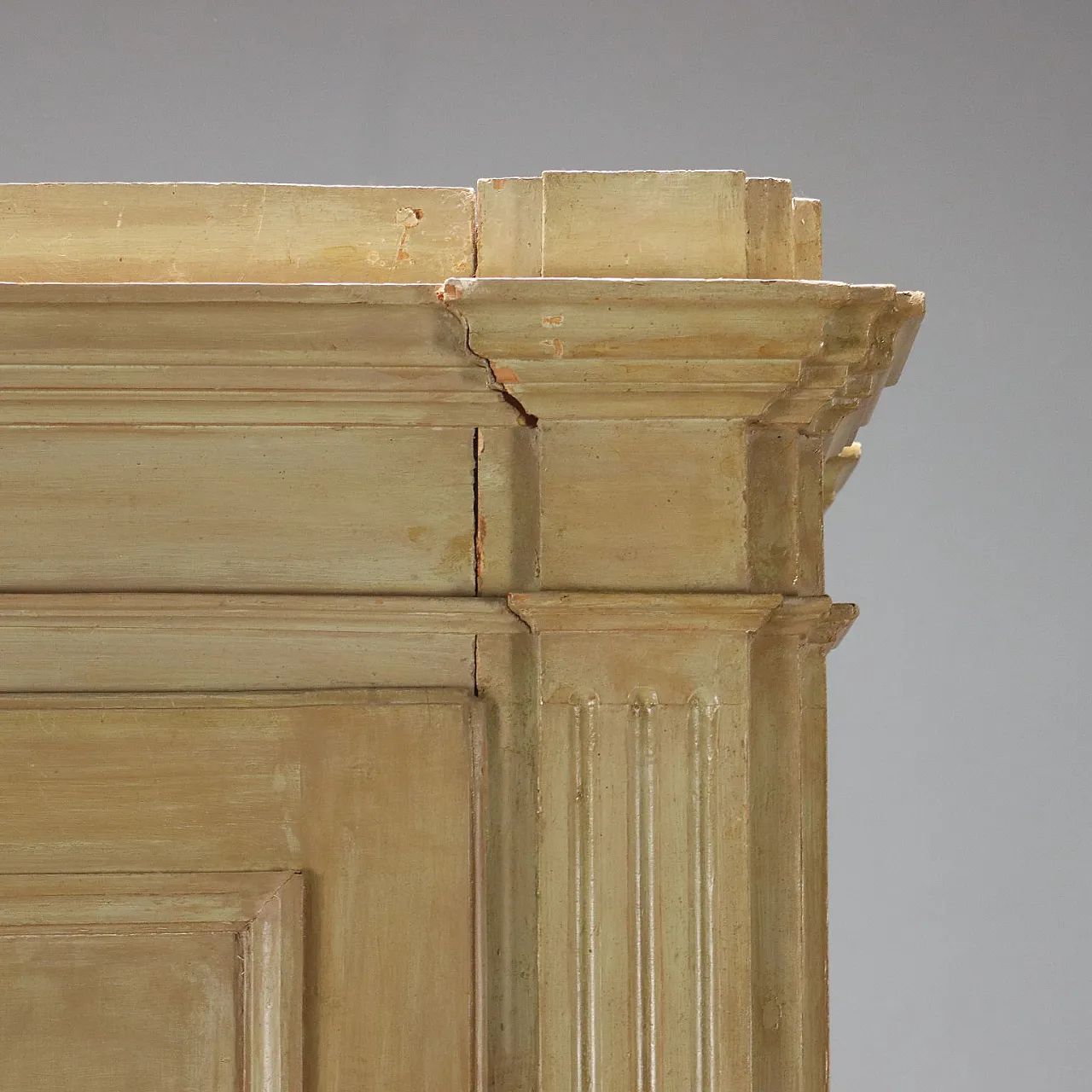 Baroque wardrobe in green lacquered poplar, 18th century 8