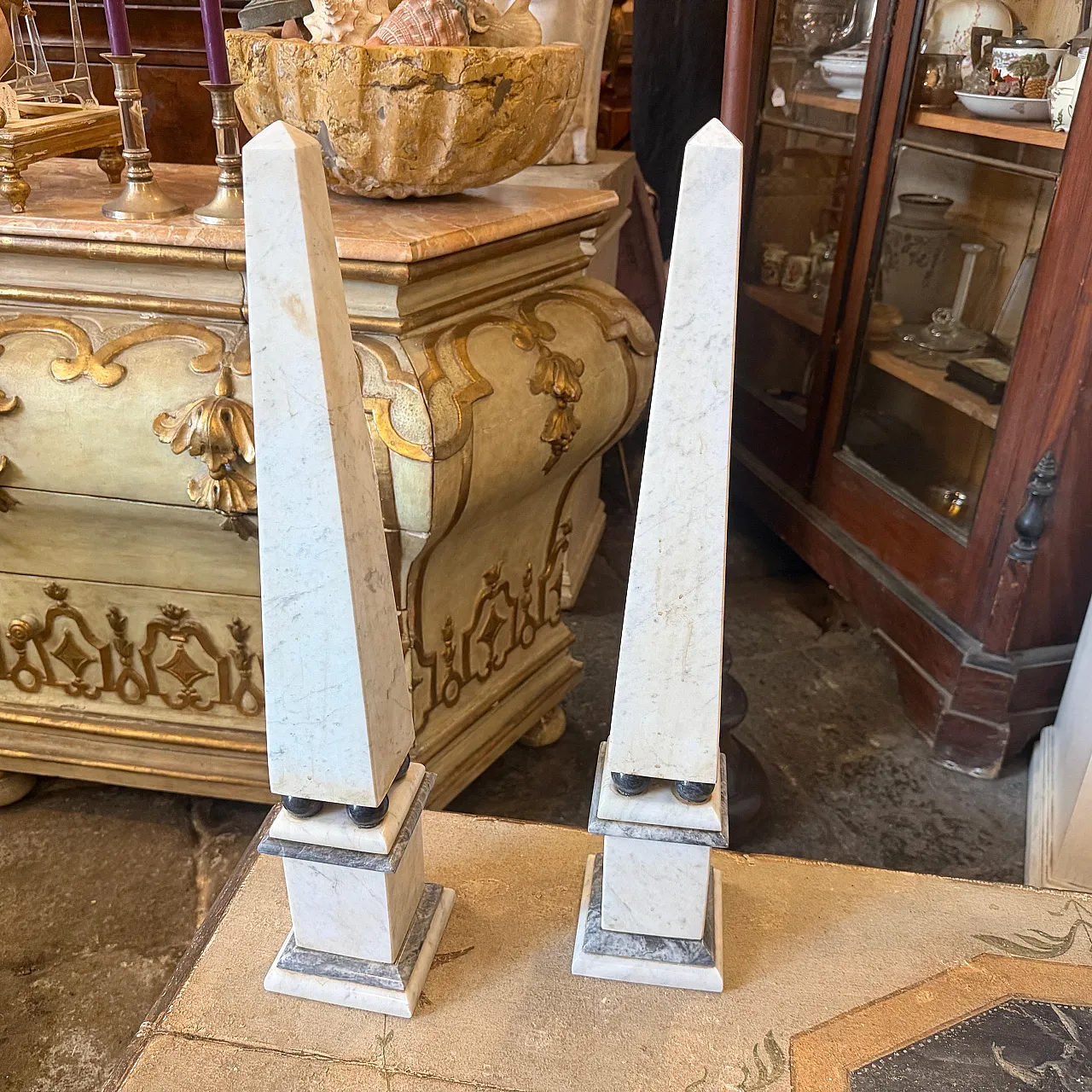 Coppia di obelischi Art Déco in marmo di Carrara e marmo nero, '900 10