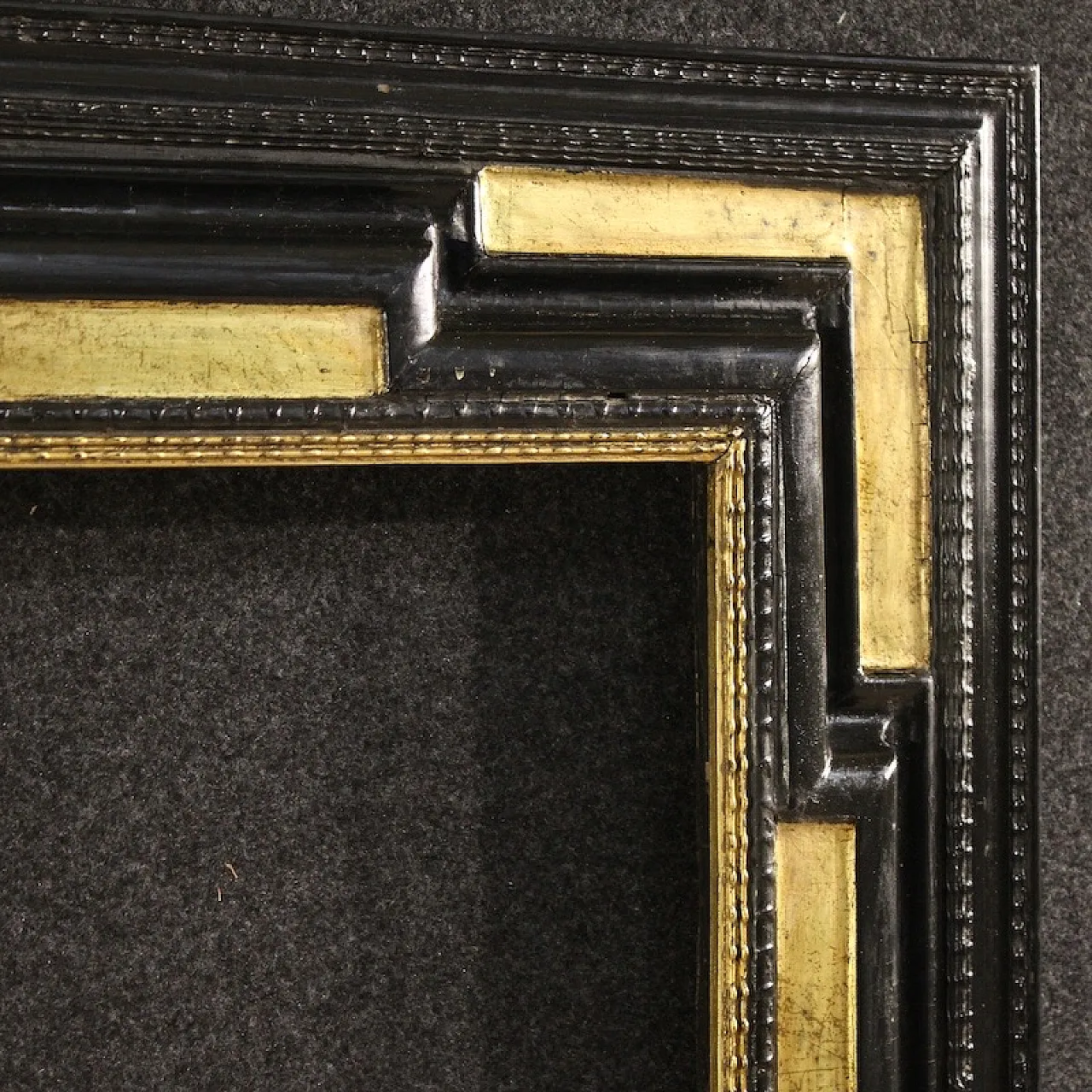 French gilt wood frame from the 20th century 3