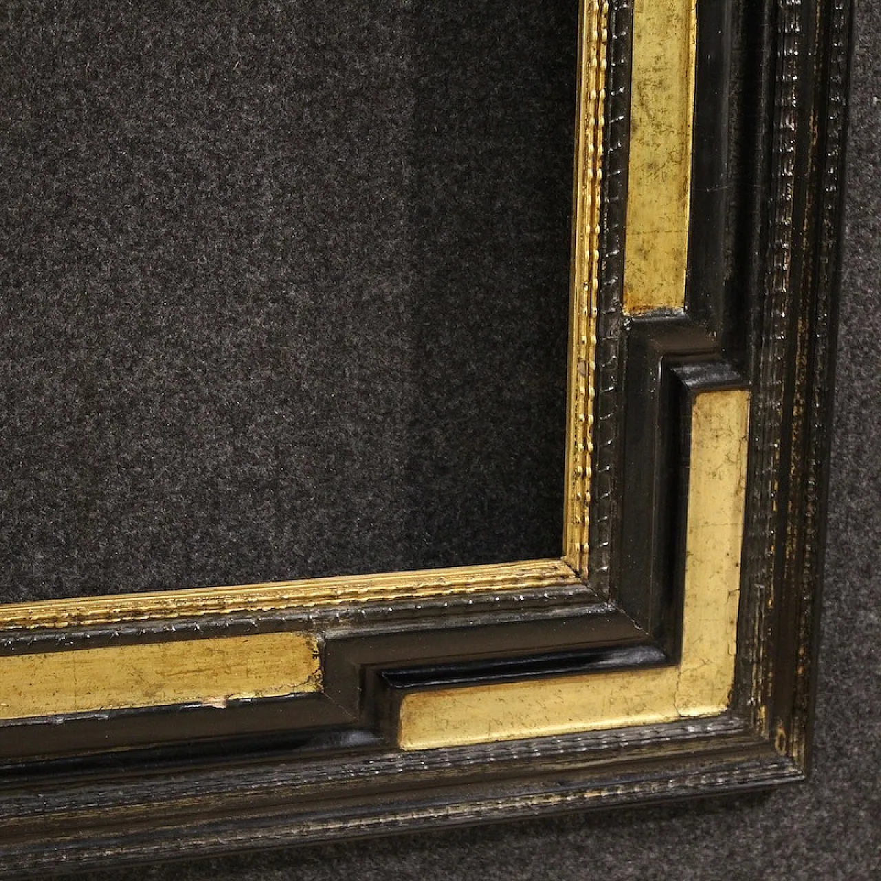 French gilt wood frame from the 20th century 10