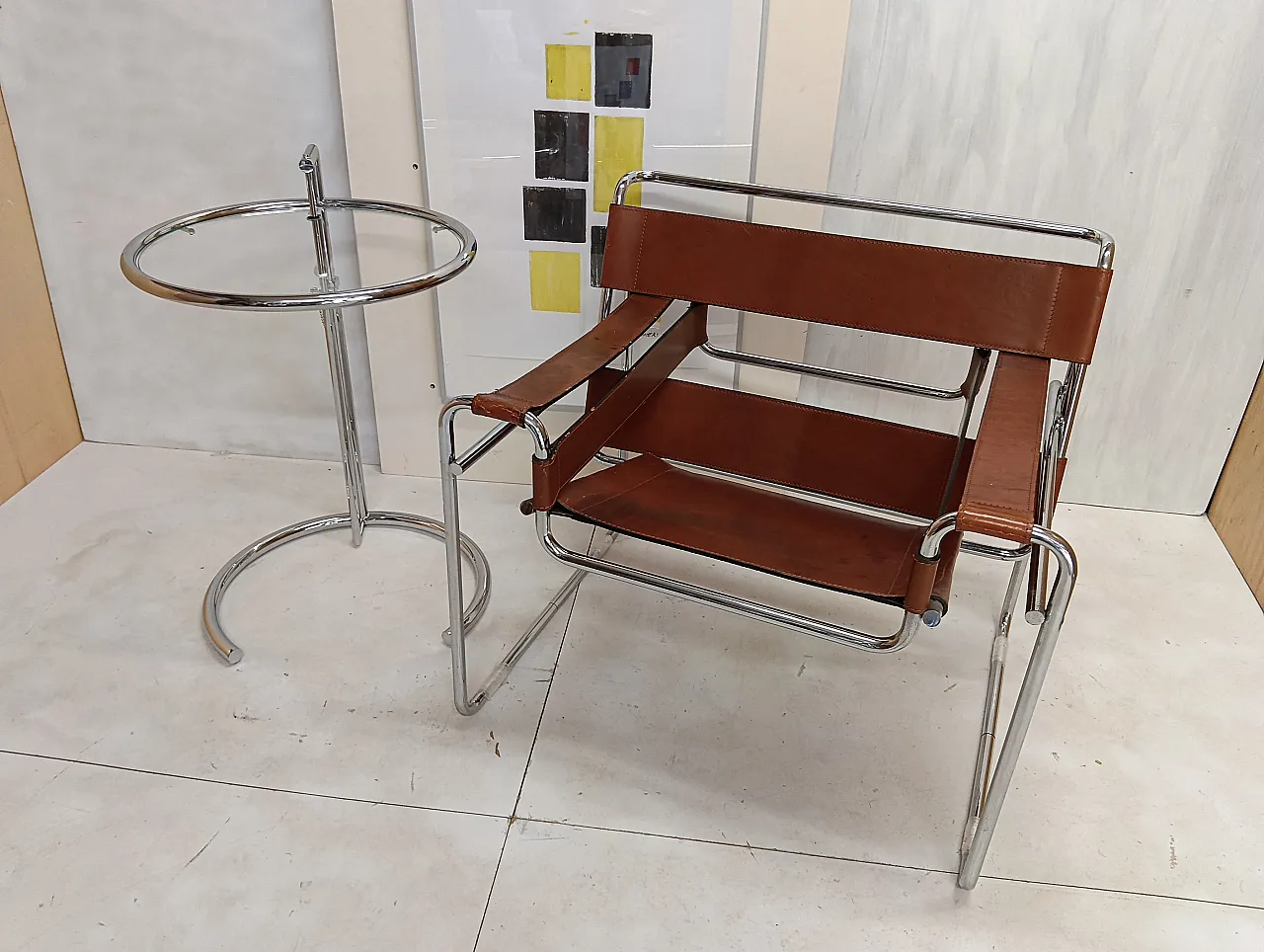 Poltrona Wassily 134 e tavolino 409 Eileen Gray di Alivar, anni '90 7