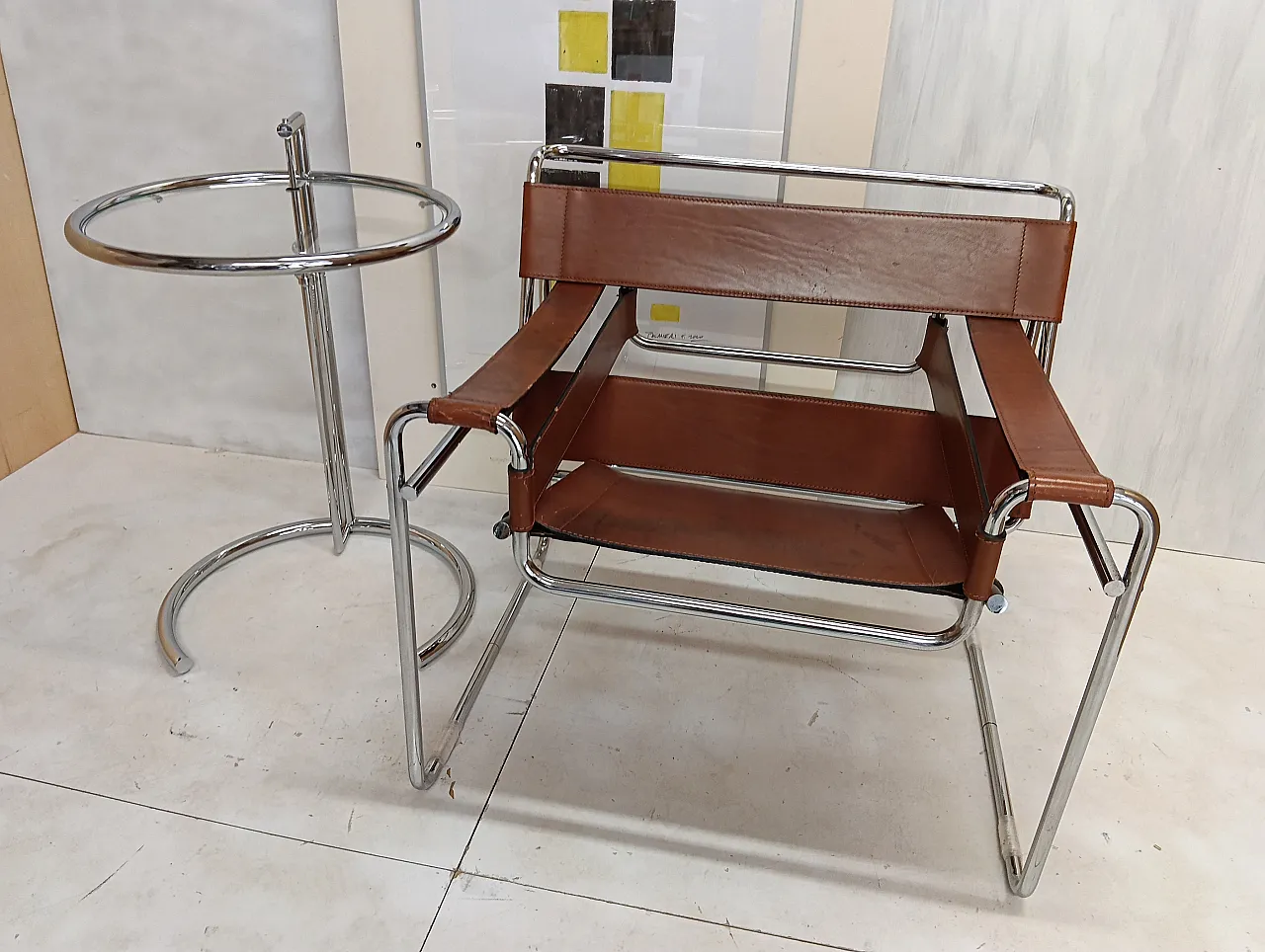 Poltrona Wassily 134 e tavolino 409 Eileen Gray di Alivar, anni '90 77