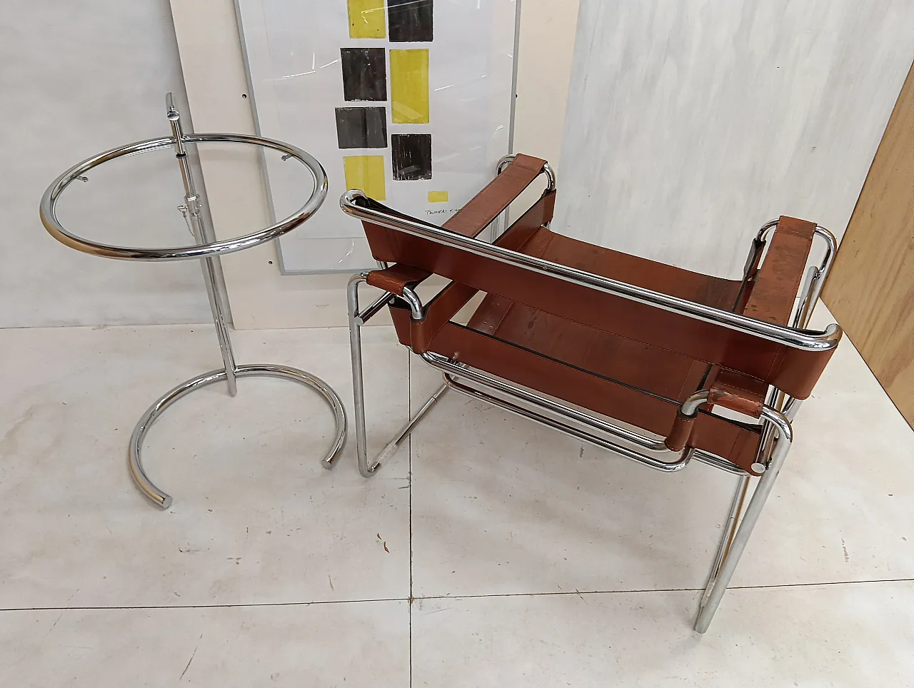 Poltrona Wassily 134 e tavolino 409 Eileen Gray di Alivar, anni '90 108