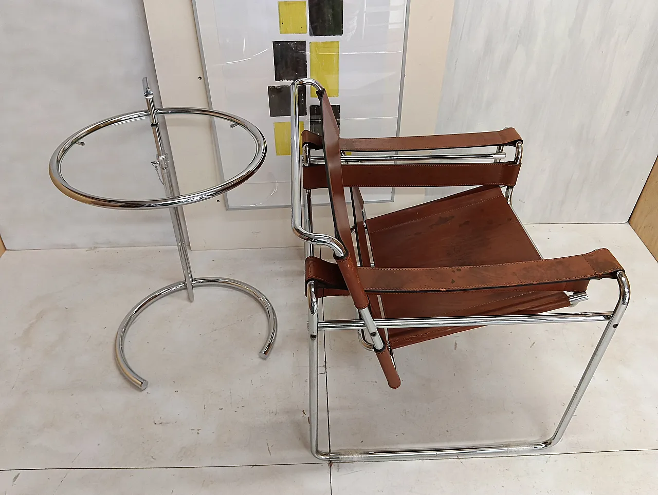 Poltrona Wassily 134 e tavolino 409 Eileen Gray di Alivar, anni '90 136