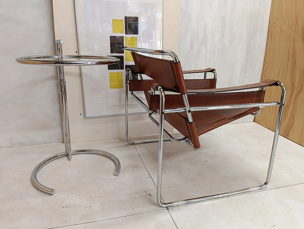 Poltrona Wassily 134 e tavolino 409 Eileen Gray di Alivar, anni '90 162