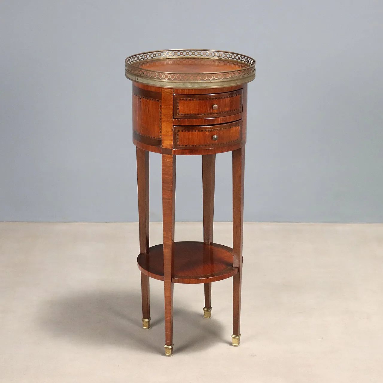 Circular bedside table in mahogany veneer, 19th century 1