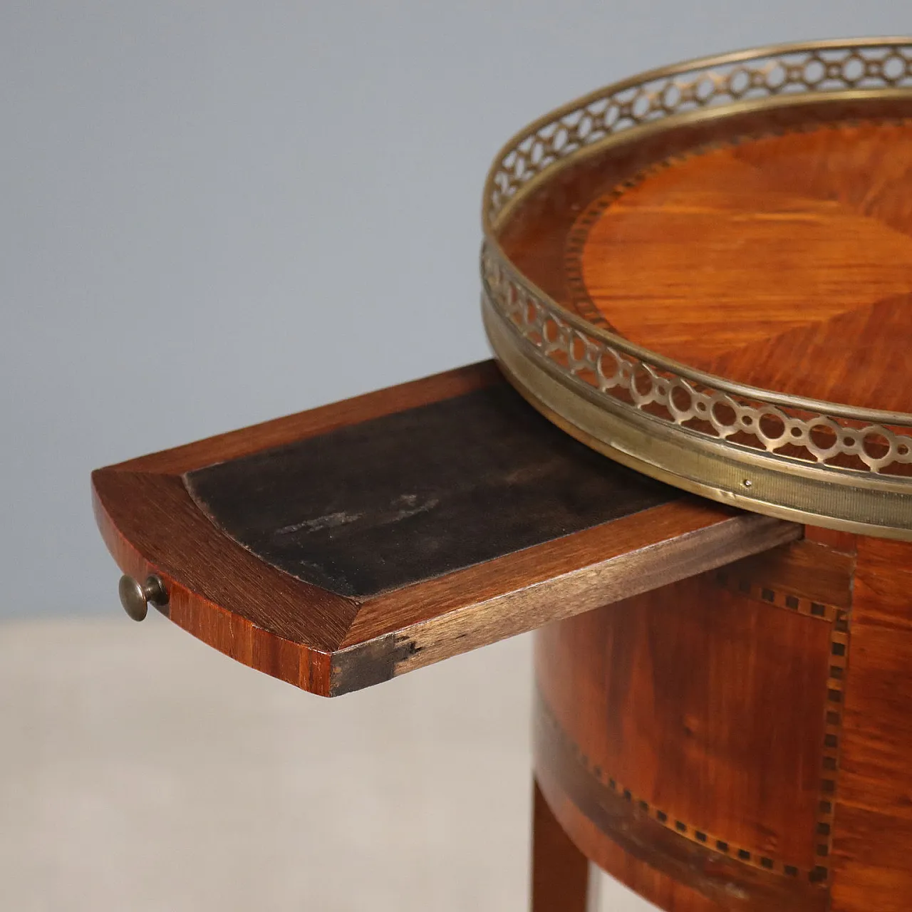 Circular bedside table in mahogany veneer, 19th century 5