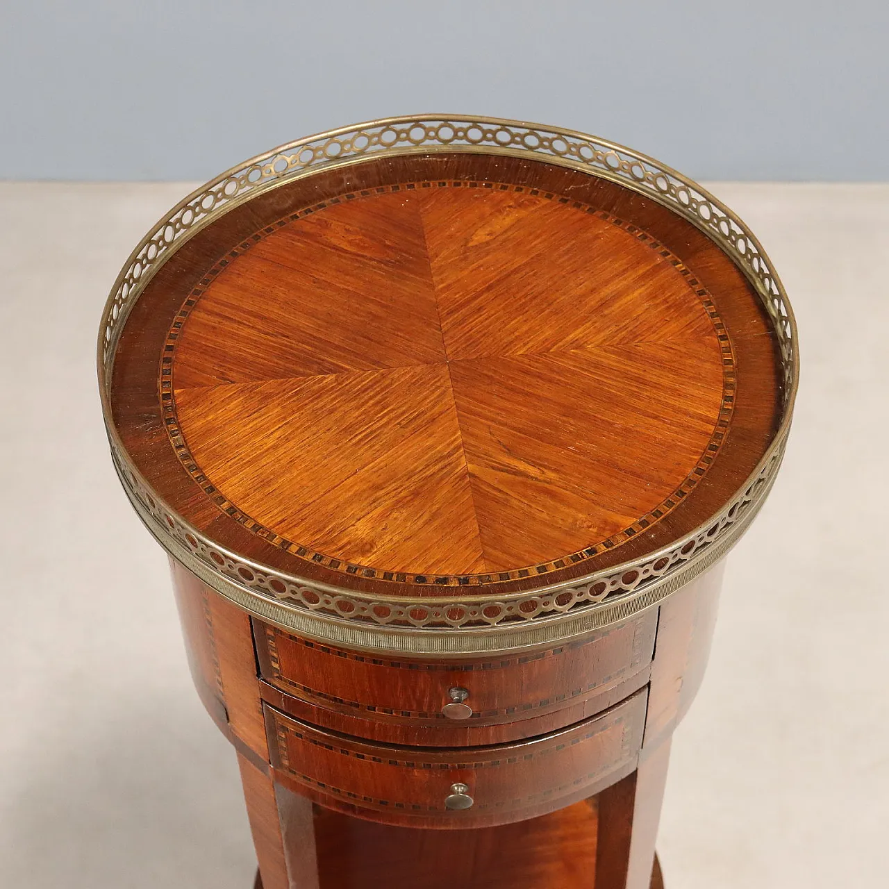 Circular bedside table in mahogany veneer, 19th century 10