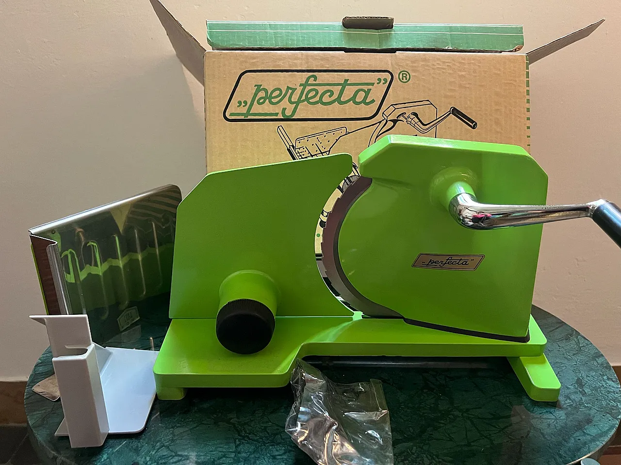Manual slicer, 70s 6