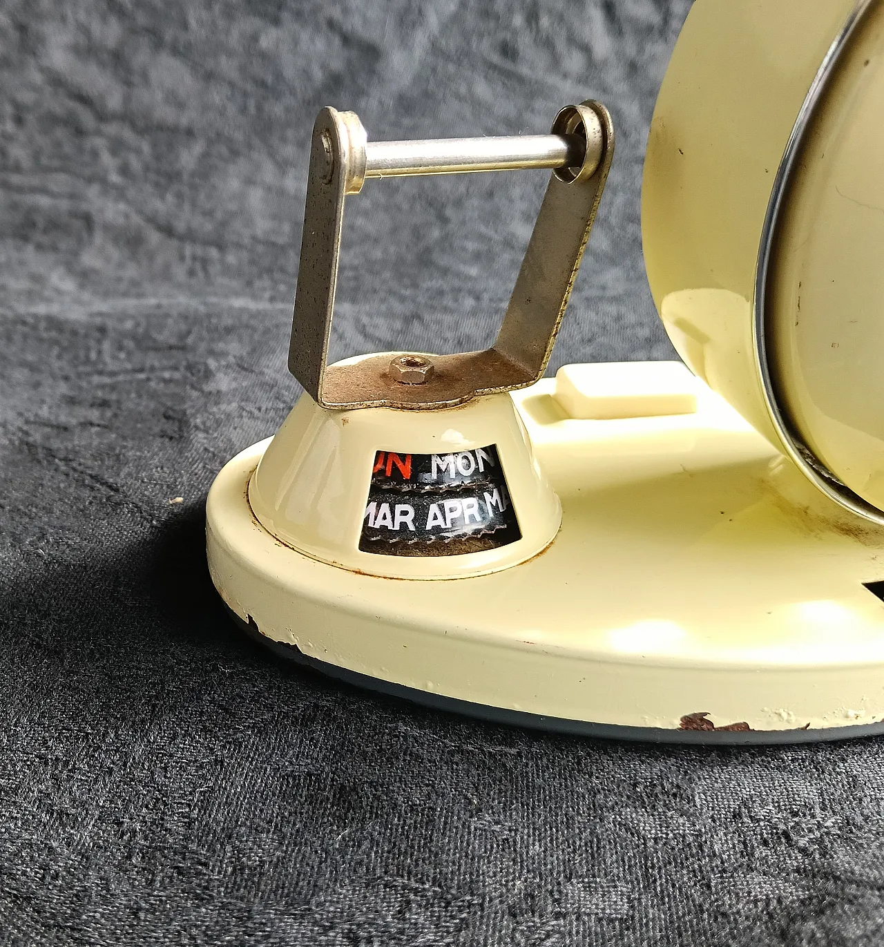 Table clock, 1960s 11