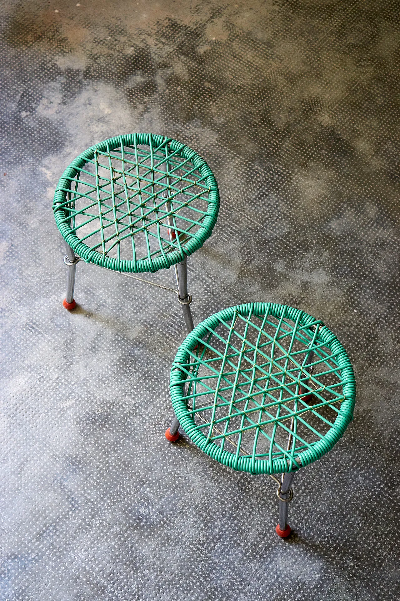 Pair of folding steel stools, 60s 3