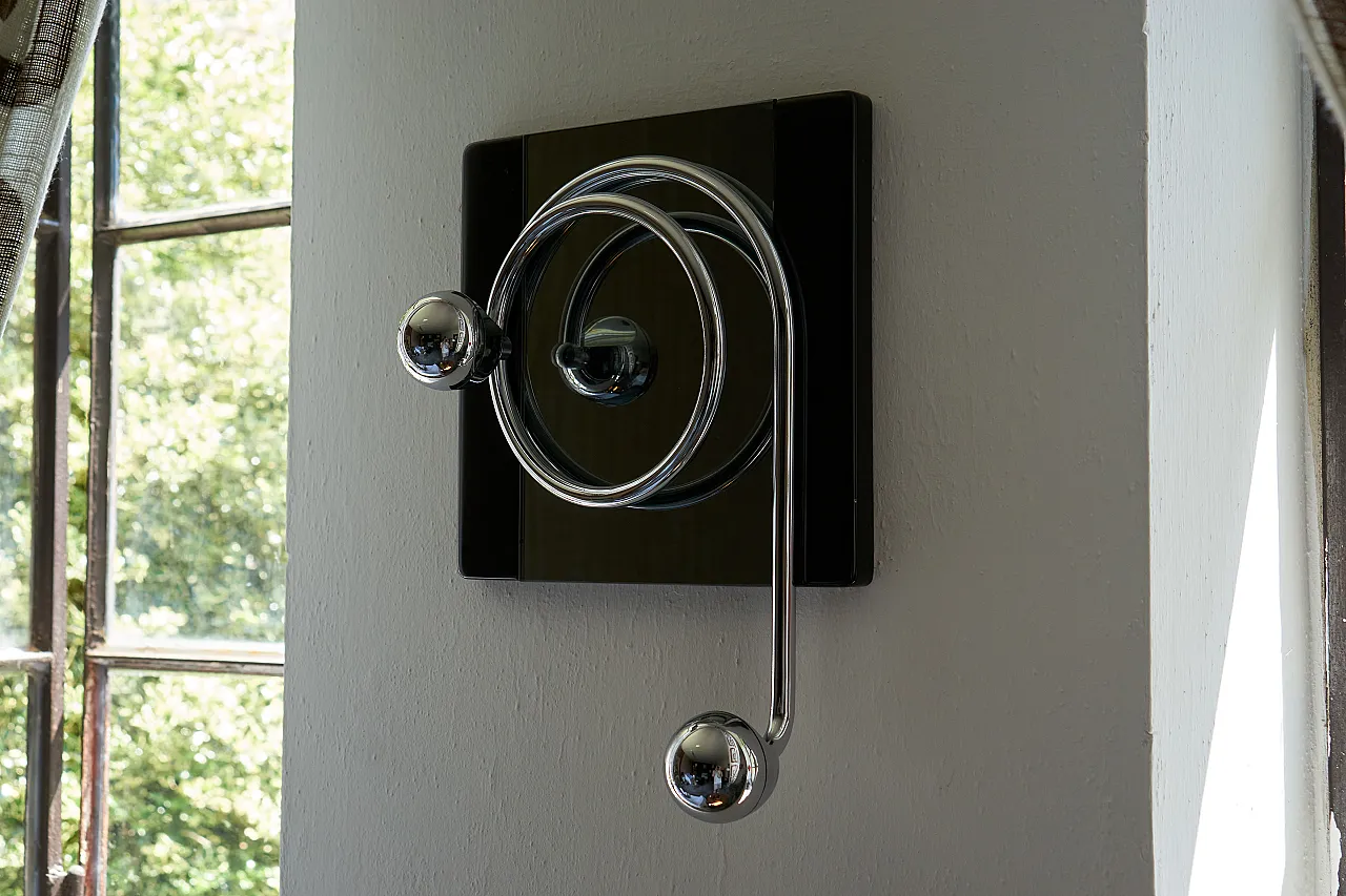 Willy Rizzo coat hanger from the 70s 2