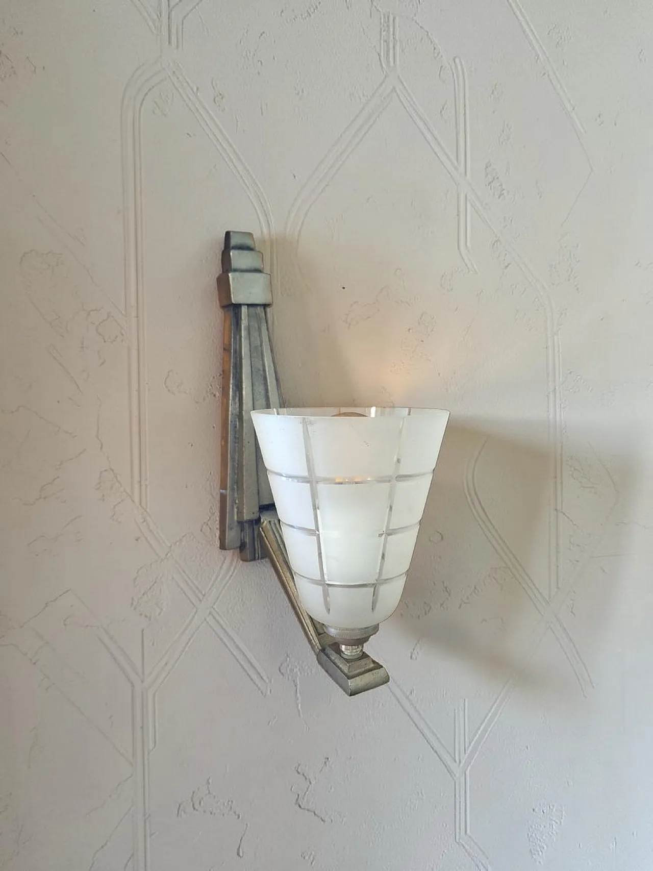 Art Deco glass and metal wall lamp, 1930s 1