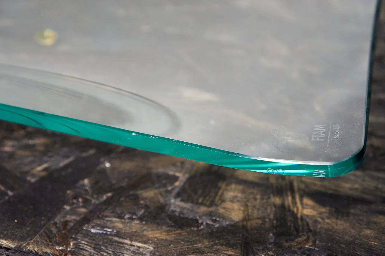 FIAM curved glass centrepiece 6