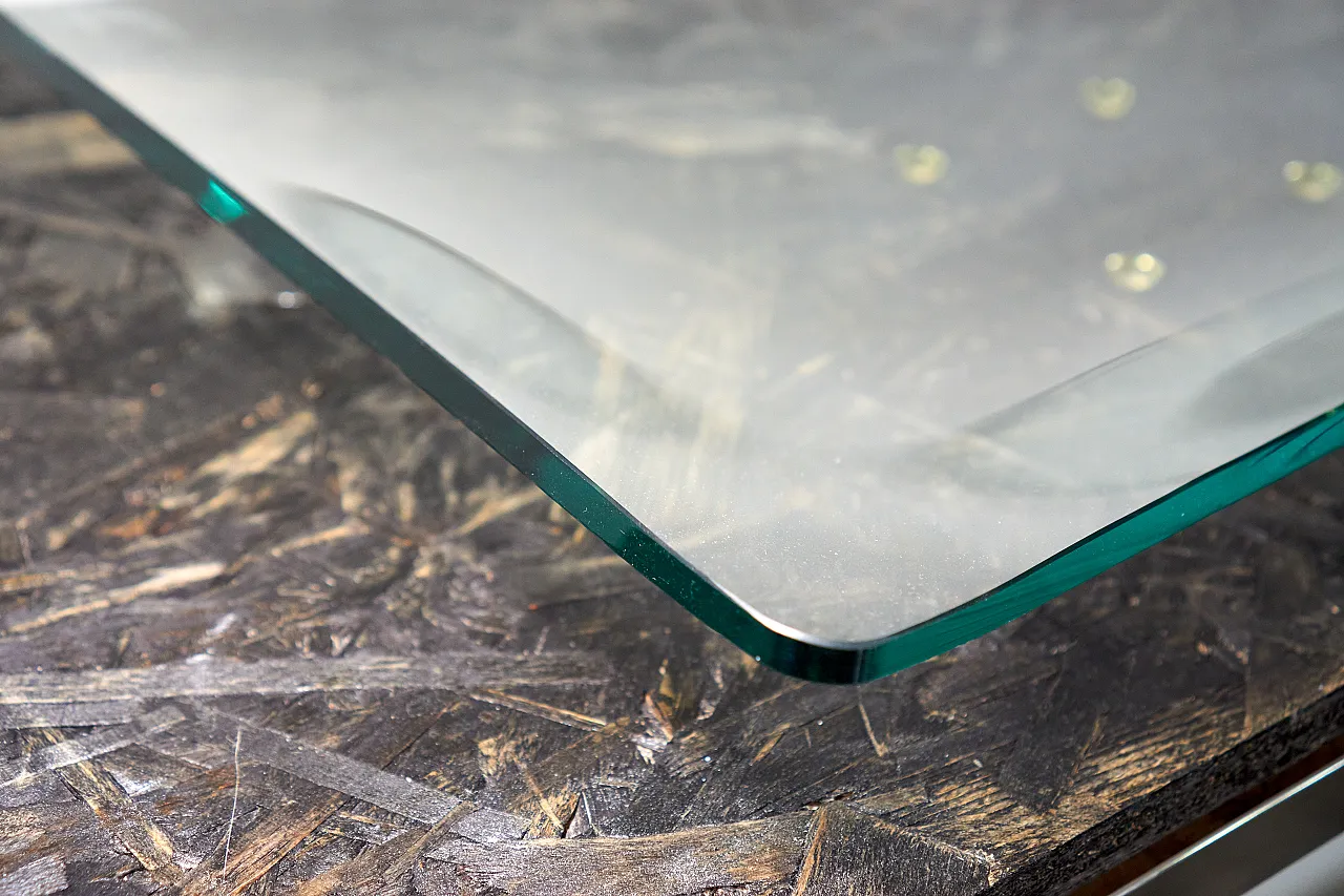 FIAM curved glass centrepiece 8