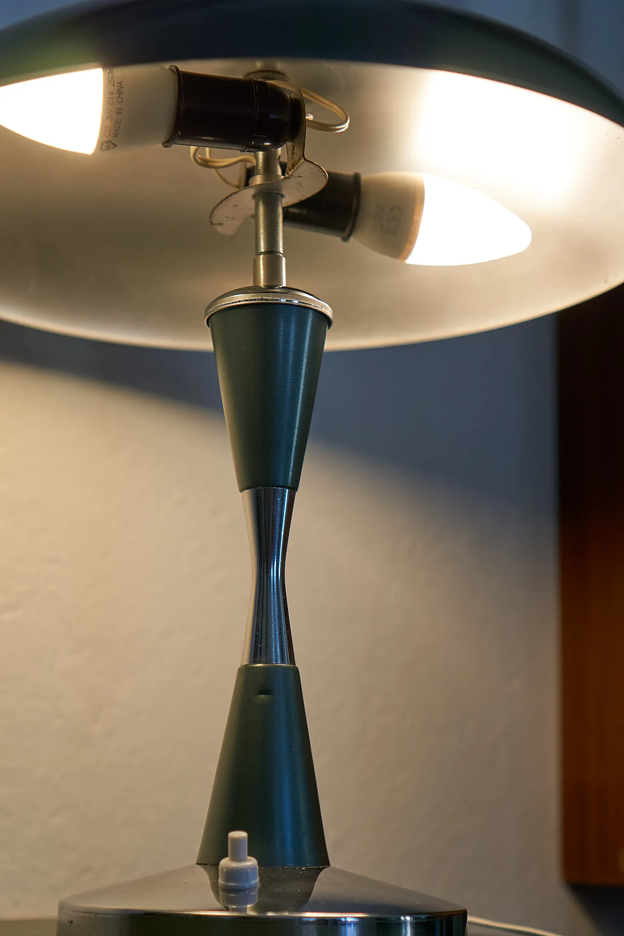 Mid-century table lamp, 60s 3